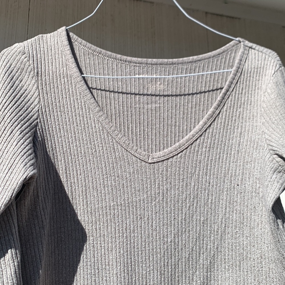 American Eagle soft long‎ sleeve - Picture 2 of 3